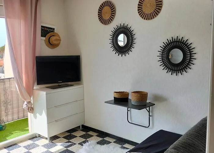 Centre דירה קאנט אן רוסיון